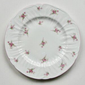 Shelley Bridal Rose Dinner Plate 10 7/8" Oleander Shape China Floral Rose Buds